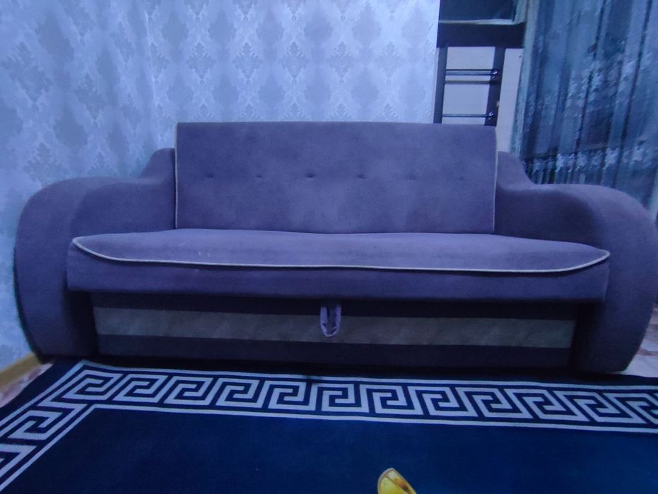 Продам диван в хорошем состоянии