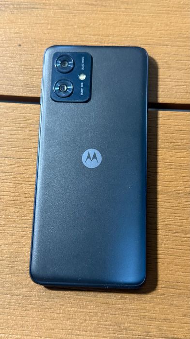 Телефон Motorola g54