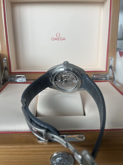 Часовник Omega AQUA TERRA 150M