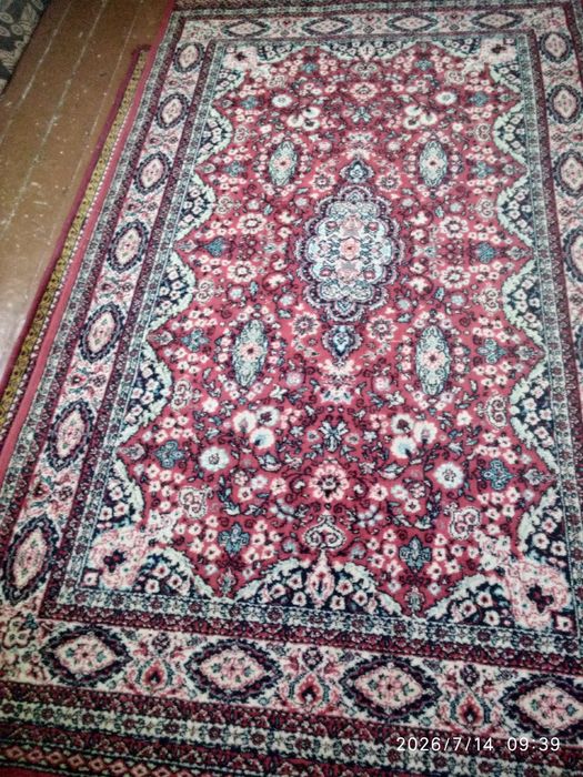 gilamlar yaxshi holatda