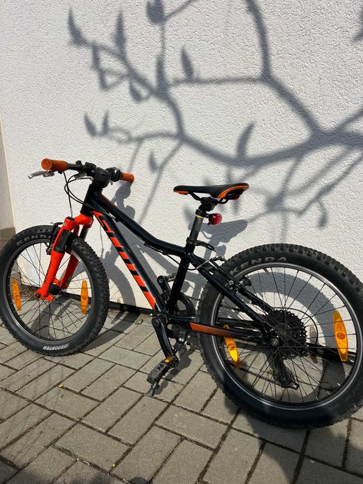 Bicicleta copii- Scott Scale 20 inch, SR Suntour XCT-JR + casca cadou