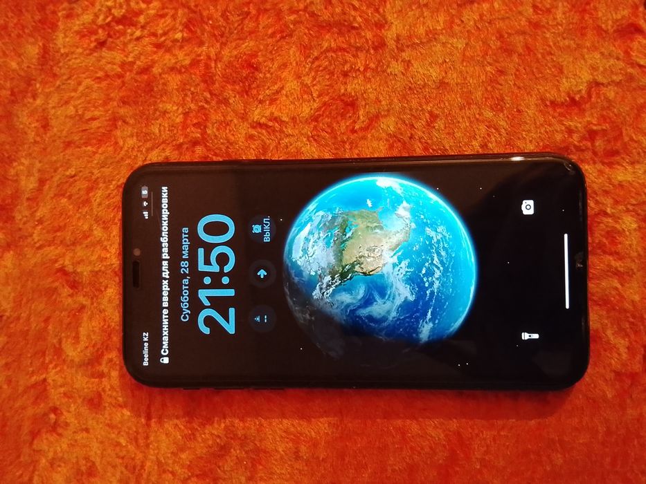 Айфон xr  64GB..