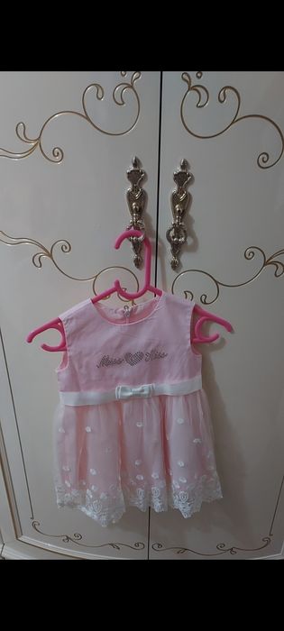 8 rochite 0-12 luni 600