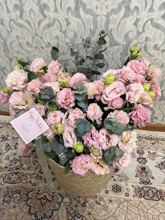 Продам композицию цветов