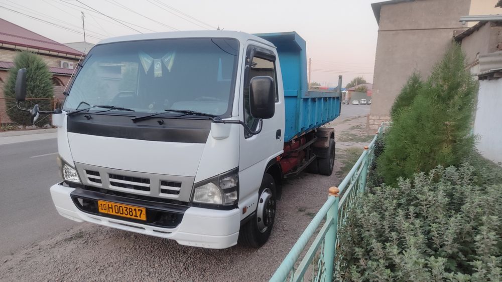 Isuzu sotiladi 25000$
