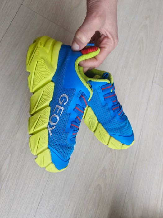 Geox marimea  29