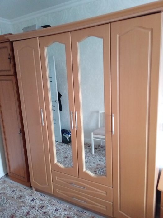 Спальный гарнитур