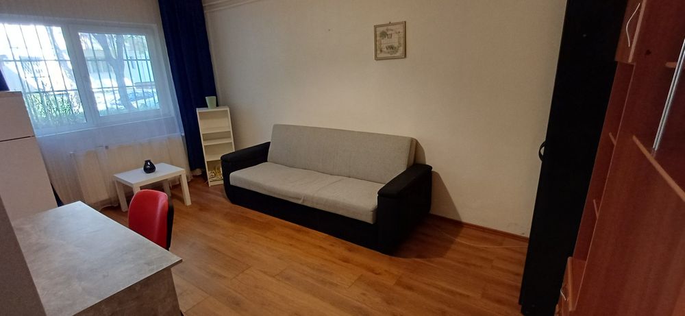 PF închiriez în Zorilor garsonieră
