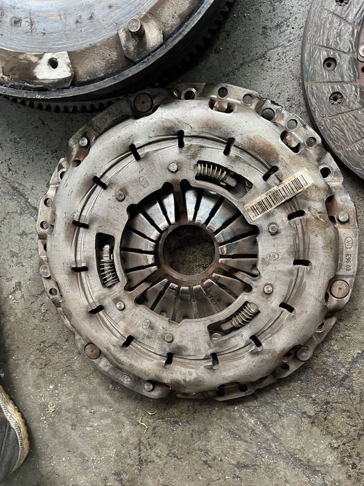 Маховик комплект бмв 3 е90/91 330хд 245 ( mahovik bmw e90/91 330xd 245