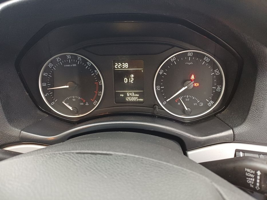 Шкода Октавия 1.6 дизел 105 к.с. на части