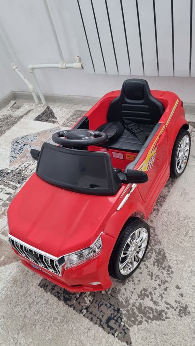 Машина детский электромобиль