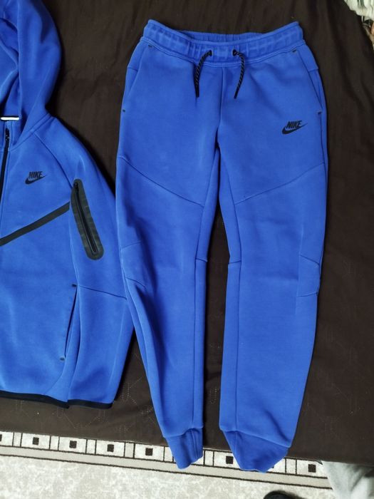 Nike tech fleece 147-158