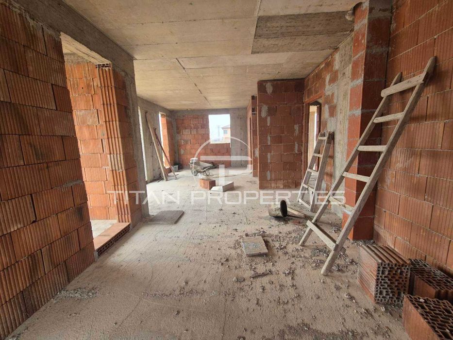 Продава се Къща в Пловдив, Коматево - 171 кв.м за 701 €/кв.м - Снимка #1