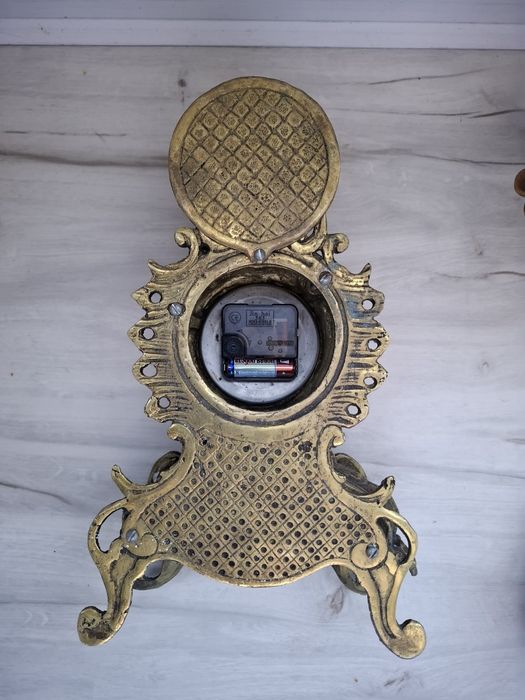 продам часы каминные бронзовые