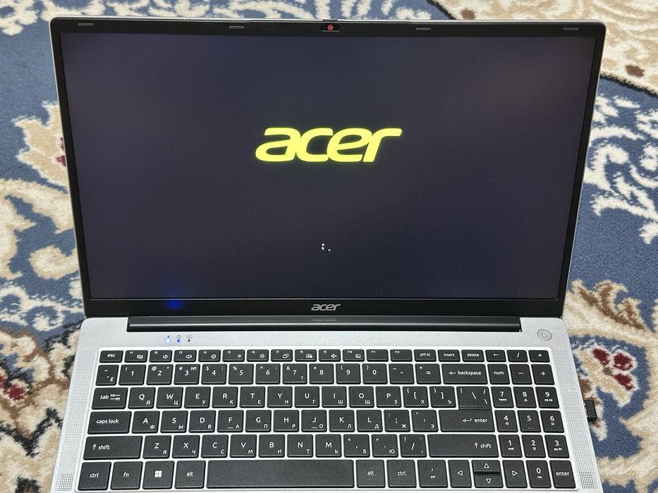 Ноутбук продам срочно