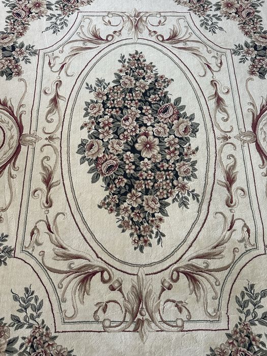 Ковер 3/5 в хорошем состоянии