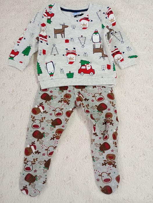 Vând  hăinuțe  fetiță mărimile:,68,74,80,86