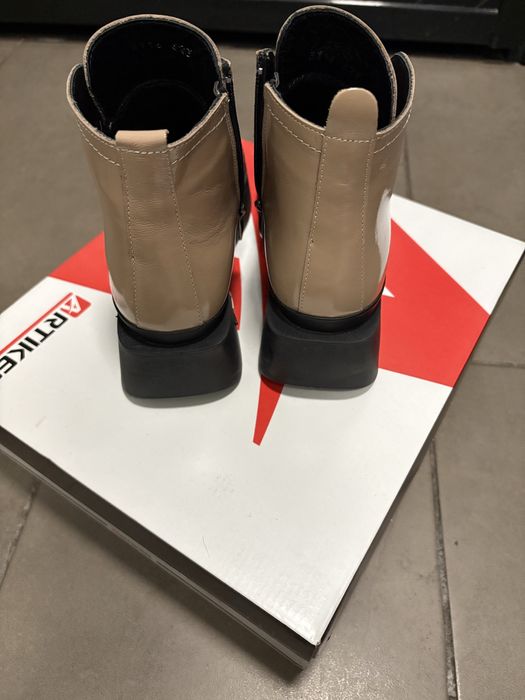 Дамски боти