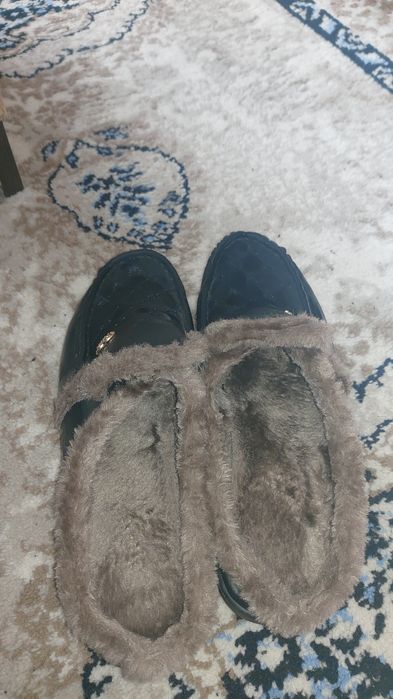 Аёллар оёк кийими янги кийилмаган