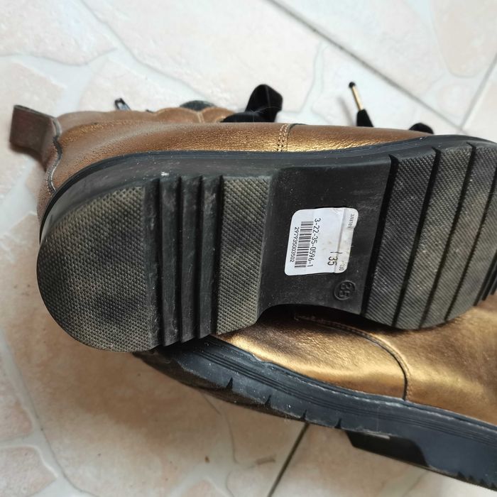 Детски апрески/ботуши 35 и 36 номер