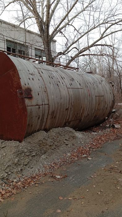 Силос цементный.