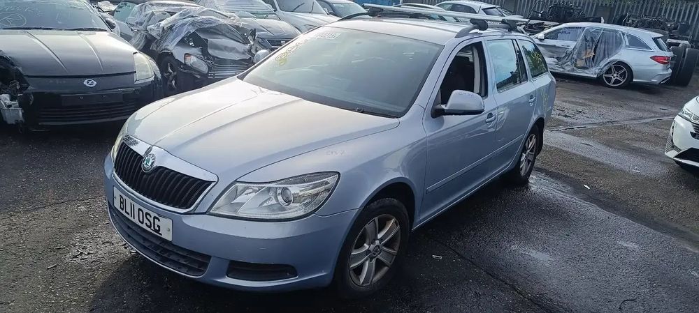Dezmembrari / Dezmembrez Skoda Octavia 2 1.6 BSE cutie viteze manuală LVN cod culoare LF8K