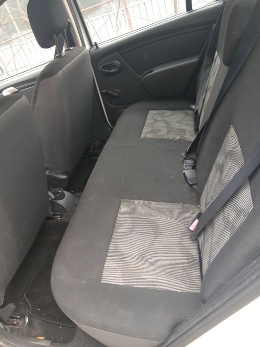 Vind dacia sandero 1.2  2009