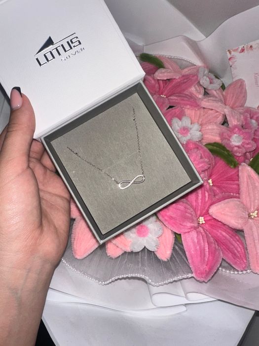 Сребърно колие-lotus