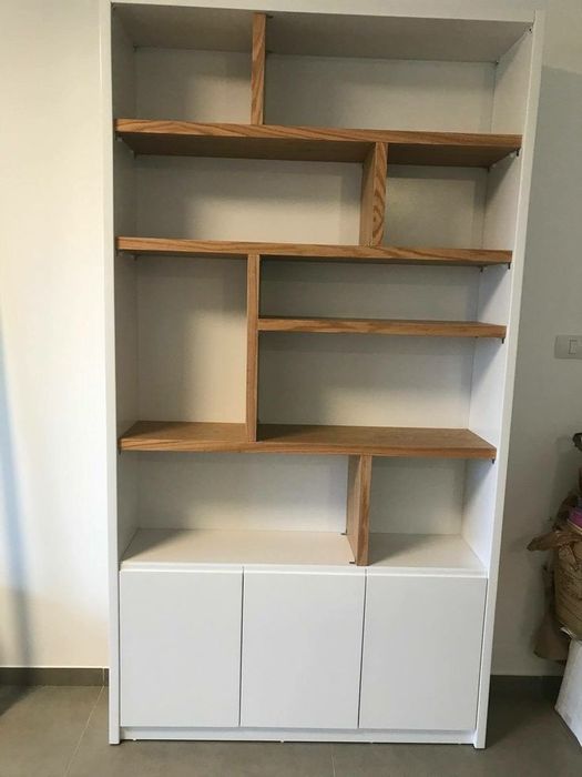 Kitob javoni va shkafli javonlar