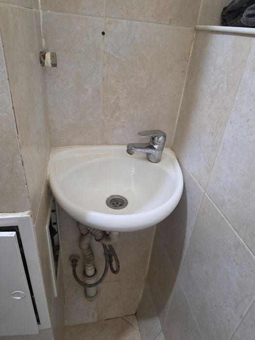 Раковина для ванной, унитаз
