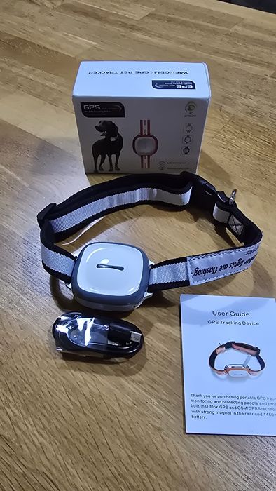 GPS tracker pentru catei