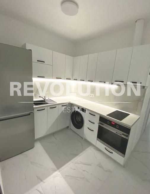 Двустаен апартамент в района на м-т Ален Мак!