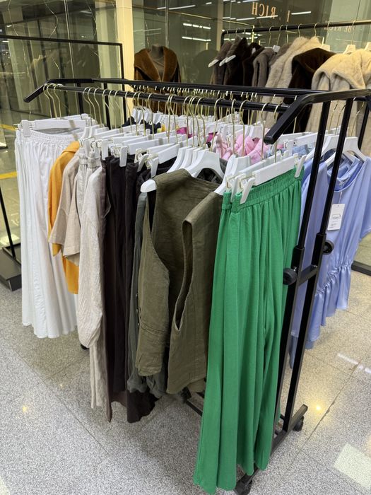 Стойка (рейлы) для одежды