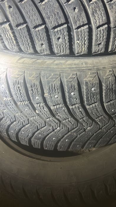 Продам комплект резины