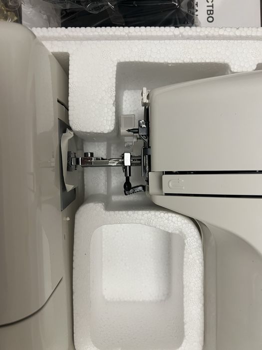 Продается швейная машина