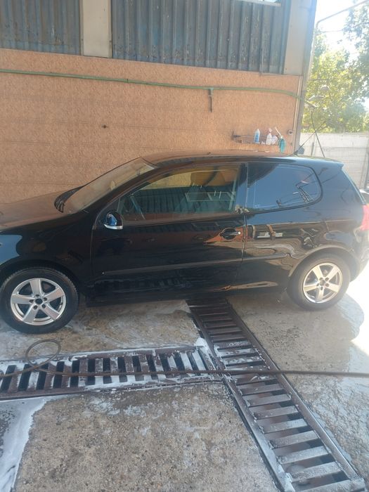 Vând golf 5 2006 2.0 diesel