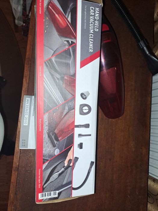 Vând aspirator auto bricheta nou