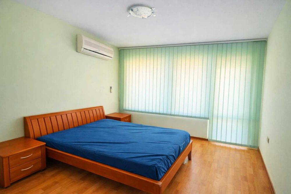 Двустаен топ център