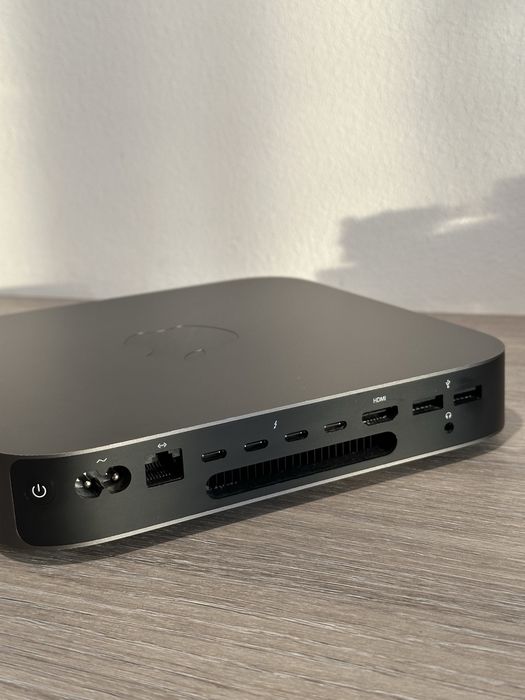 Mac Mini 2018 i7 3,2 Ghz 6-core / 64 GB RAM / 1 TB SSD Bucuresti