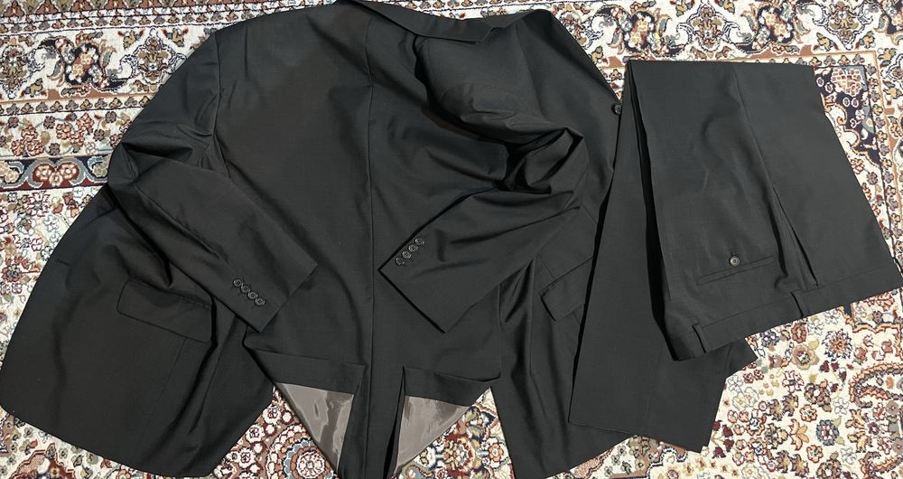 Костюм Hugo Boss мужской