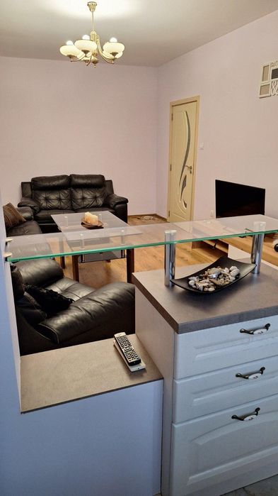 Дава се под наем Тристаен апартамент в Пловдив, Кючук Париж - 98 кв.м за 400 € - Снимка #2