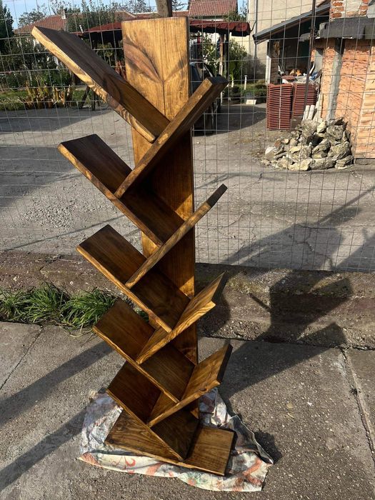 Дървена библиотека, стилна и красива! От естествено дърво!