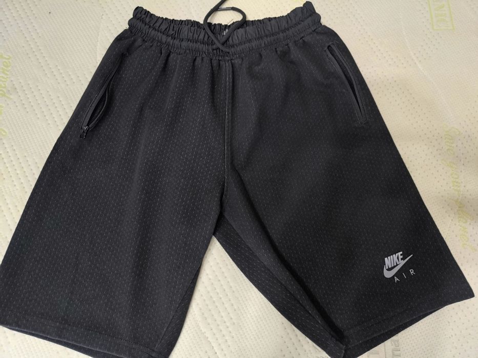 Мъжки къси панталони различни модели