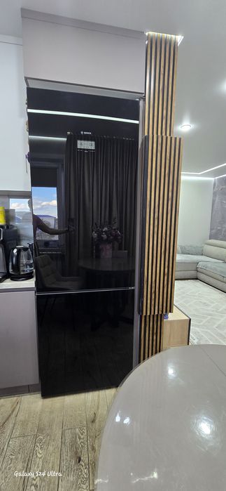 Продам двухкамерный холодильник