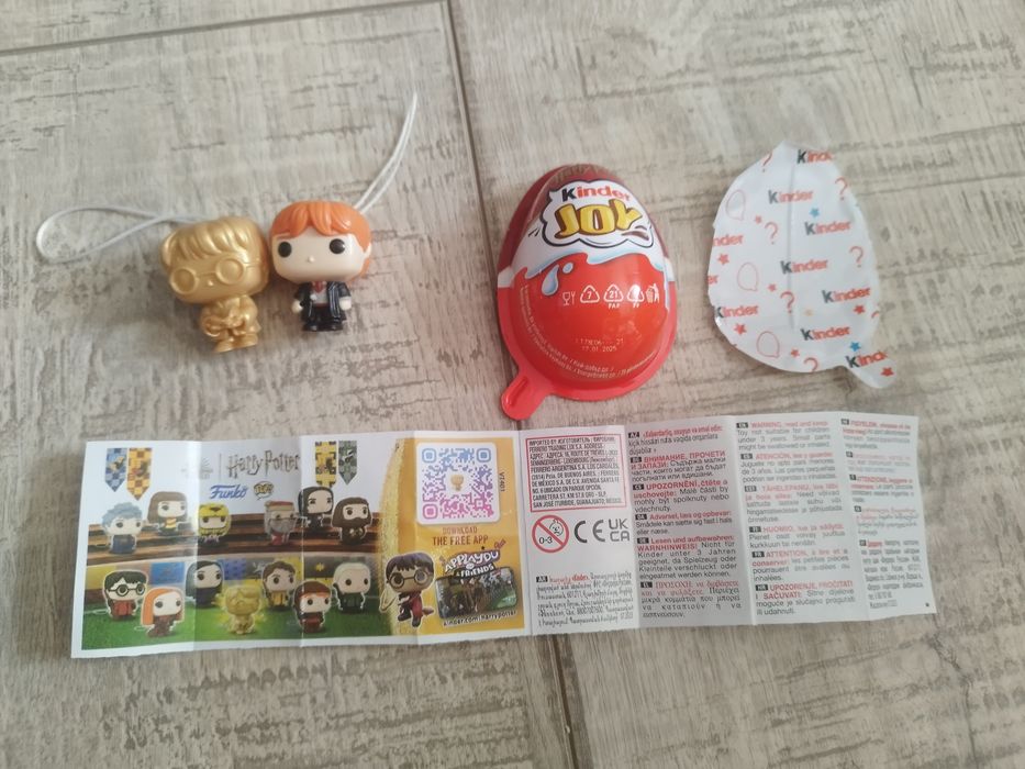 Figurine Kinder Joy 2024 Harry Potter de aur + Ron