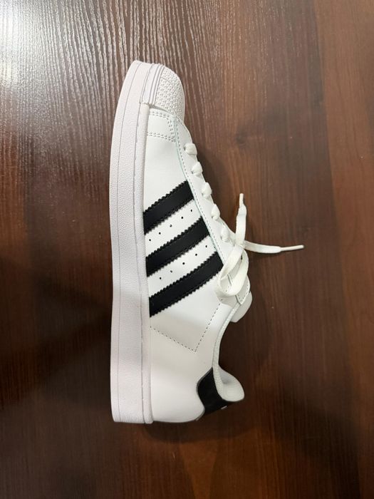 Adidas Superstar