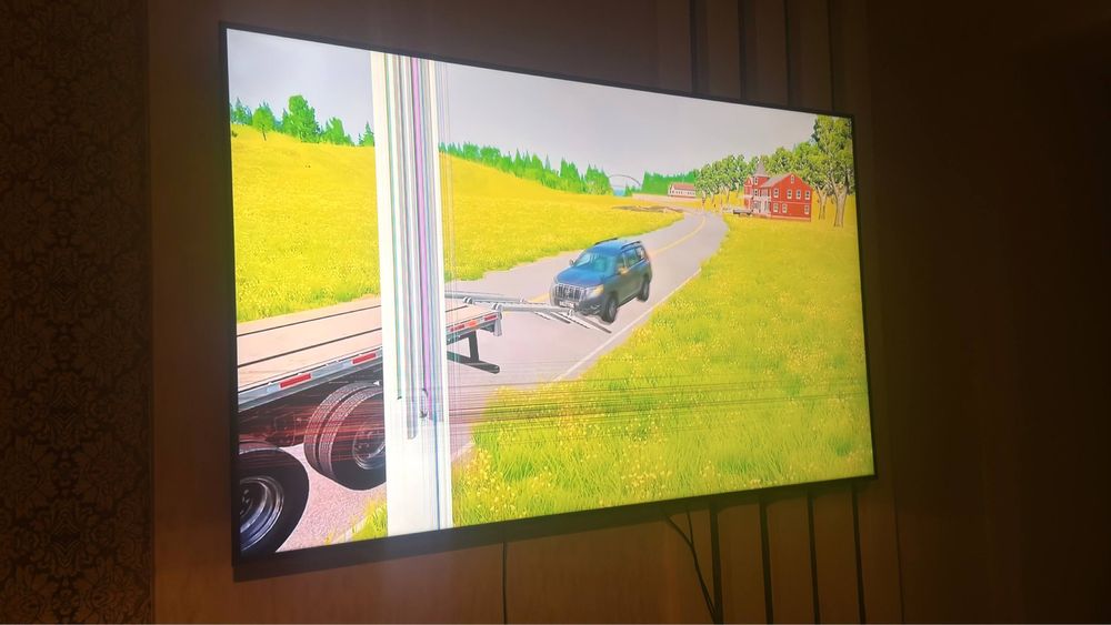 Телевизор Samsung 4k ultra 85 дюйм.   Куплен год назад.  Если на запч