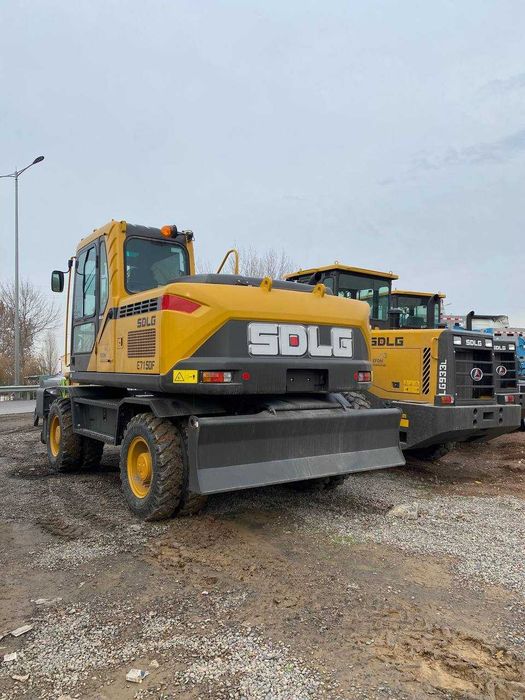 Колесный экскаватор SDLG E7150F - 0,6 куб.м  SDLG