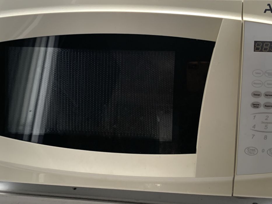 Микроволновку 1000 тг.