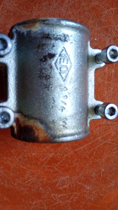 Поцинкована аварийна скоба 1 1/2